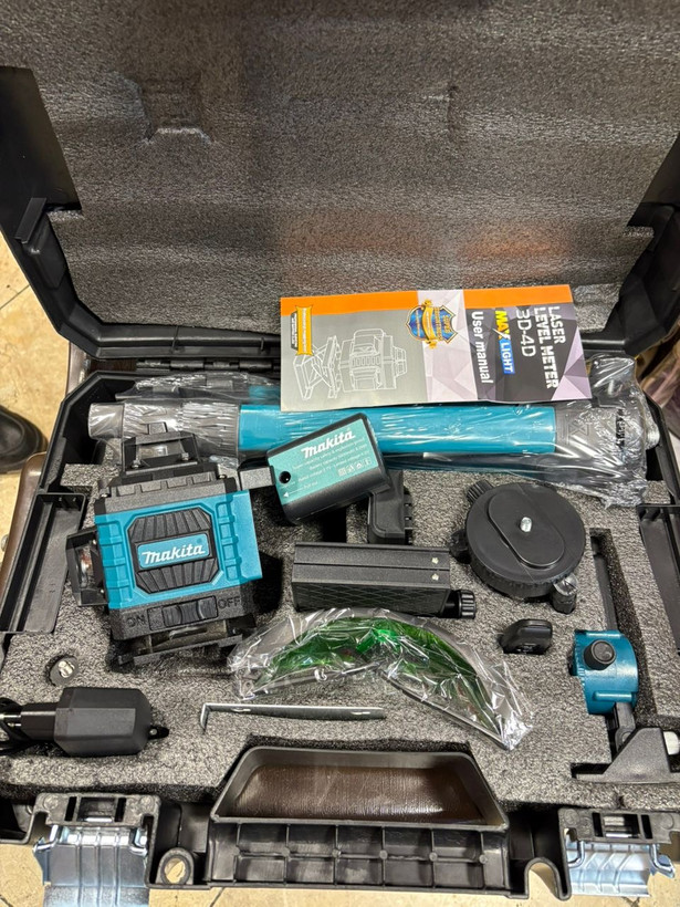 تراز لیزری شارژی ۴ بعدی طرح ماکیتا مدل M16X