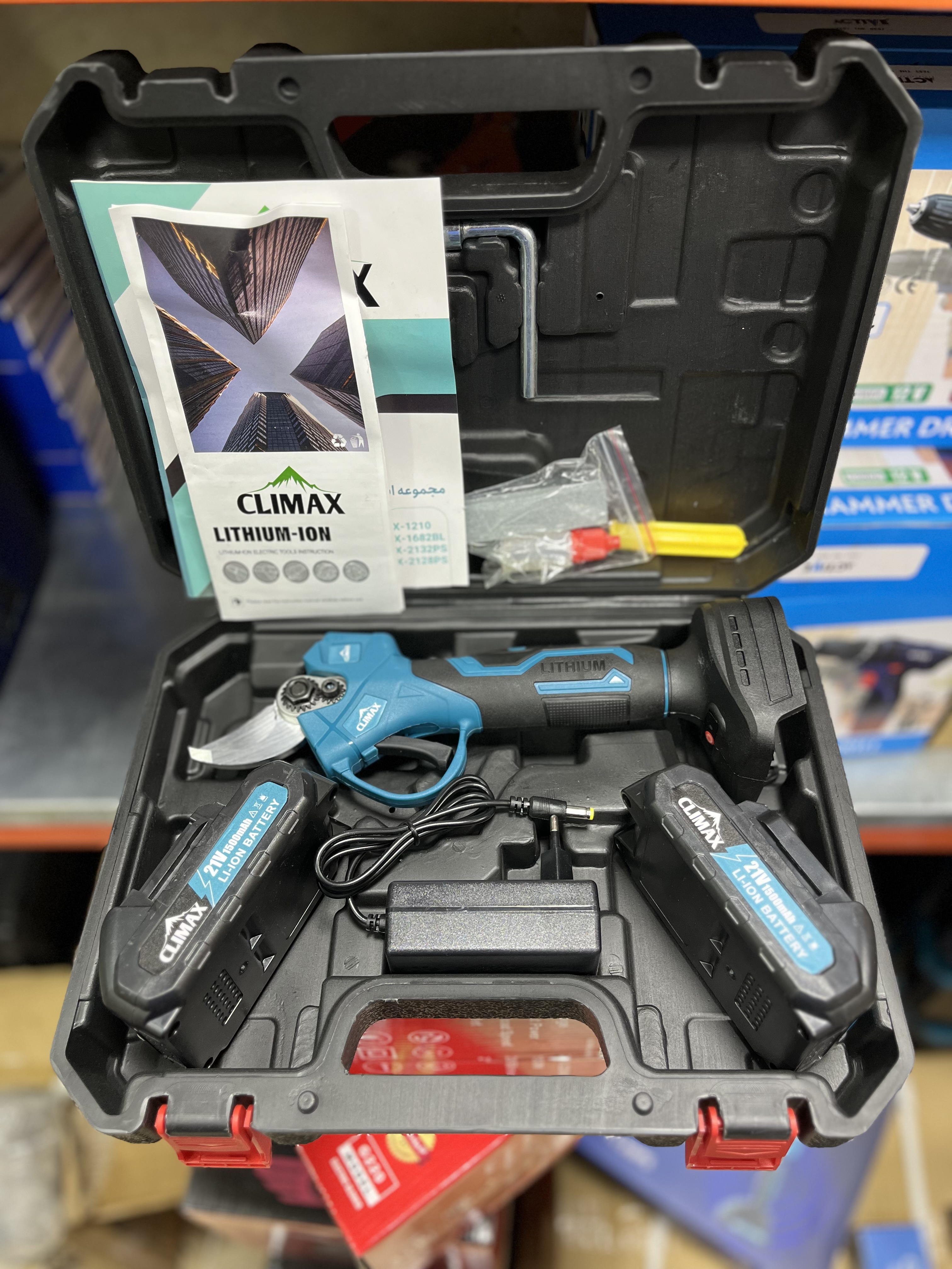قیچی شارژی براشلس دو باطری ۲۱ ولت با تیغه اضافی کلایمکس مدل CX-2128PS